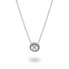 The versatility of the Pandora Classic Cable Chain Necklace