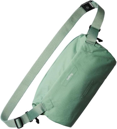 Bellroy Lite Sling, Sling Crossbody Bag For Men & Women, Lightweight Water-resistant Materials, Perfect for Travel, 7L Bellroy
