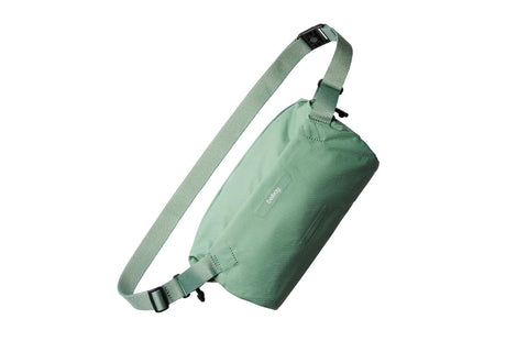 Bellroy Lite Sling, Sling Crossbody Bag For Men & Women, Lightweight Water-resistant Materials, Perfect for Travel, 7L Bellroy