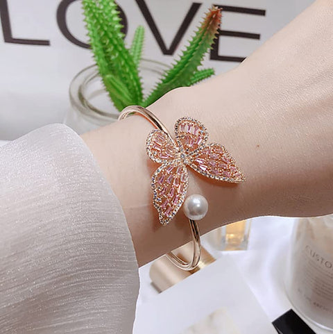 PAENENPH 14K Gold Moissanite Butterfly Open Bangle for Women,Adjustable Freshwater Cultured Pearl Charm Bangle Bracelet,Gift for Mom,Girlfriend,Wife (Yellow Gold, 14K Gold) PAENENPH