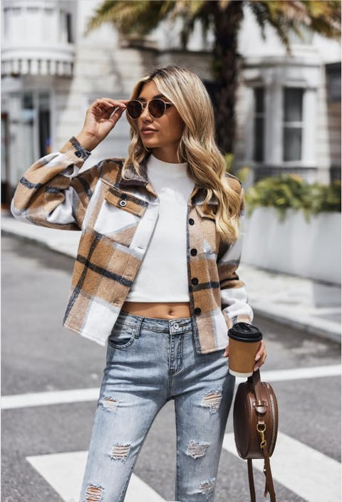 Zeagoo Flannels for Women Cropped Shacket Jacket Plaid Button Long Sleeve Shirt 2025 Fall Halloween Outfits
