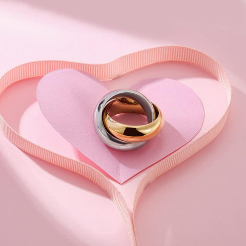 WISTIC Two-Tone Cross Chunky Bands Statement Rings for Women and Men Infinity Interlocked Rolling Criss Cross Rings Cocktail Enhancer Finger Adult Jewelry (two tone, 8) WISTIC