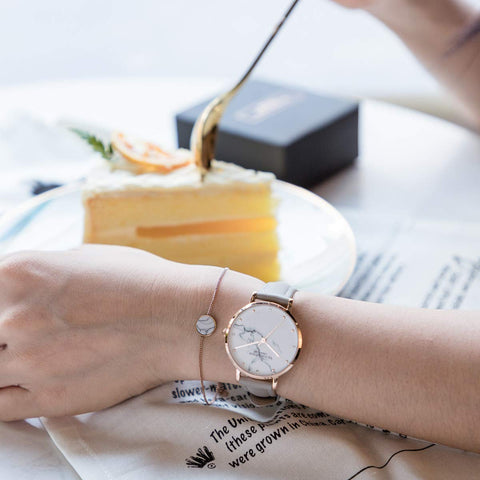 VICTORIA HYDE Couple Watches for Men Women Analog Quartz Genuine Leather Strap Waterproof Marble Dial Wristwatch Gifts Set for Lovers VICTORIA HYDE