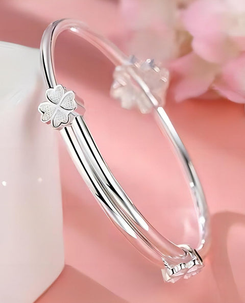 Kim Carrey S925 Silver Bangle Bracelet for Women, Elegant Women‘s Sterling Silver Bracelet Bangle Adjustable 6.4-7.8 inches Small Size (White Clover) Kim Carrey