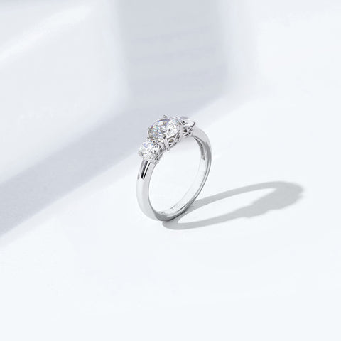 Amazon Essentials Platinum-Plated Sterling Silver Round 3-Stone Ring made with Infinite Elements Cubic Zirconia (2 cttw), Size 7 (previously Amazon Collection) Amazon Essentials