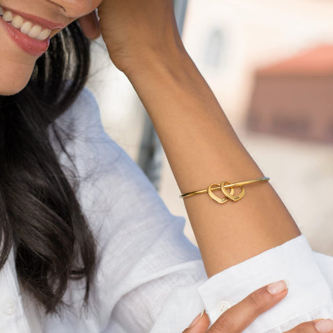 MyNameNecklace MYKA - Personalized Bracelet Bangle with Heart Pendants - Custom Made Multiple Pendant Jewelry Wife Women Christmas Gift (Gold Plated Sterling Silver) MyNameNecklace