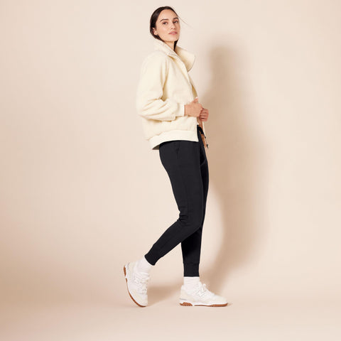 Amazon Essentials Women's Fleece Jogger Sweatpant (Available in Plus Size), Black, Large Amazon Essentials