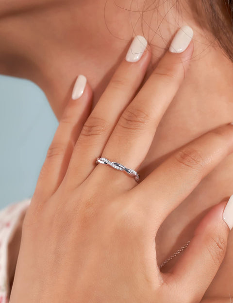 IMOLOVE Moissanite Wedding Band Wedding Rings for Women Twisted Rings 925 Sterling Silver Rings with 18K White Gold Plated Eternity Stackable Engagement Ring Anniversary Band Size 7 IMOLOVE
