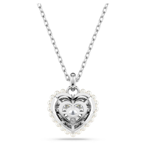 Swarovski Idyllia Pendant Necklace, Heart Pendant with Clear Round-Cut Stone and Clear Round Crystals in a Rhodium-Finished Setting, Part of the Idyllia Collection