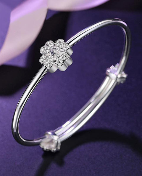 Kim Carrey S925 Silver Bangle Bracelet for Women, Elegant Women‘s Sterling Silver Bracelet Bangle Adjustable 6.4-7.8 inches Small Size (White Clover) Kim Carrey