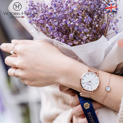 VICTORIA HYDE Fashion Rose Gold Watches for Women Easy Read Mother of Pearl Dial Analog Quartz Stainless Steel Mesh Band Ladies Wristwatch VICTORIA HYDE