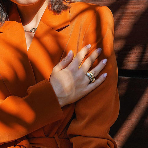 WISTIC Two-Tone Cross Chunky Bands Statement Rings for Women and Men Infinity Interlocked Rolling Criss Cross Rings Cocktail Enhancer Finger Adult Jewelry (two tone, 8) WISTIC