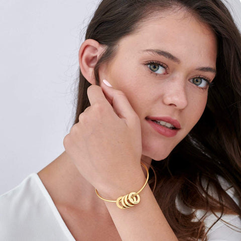 MyNameNecklace Personalized Bracelet Bangle with Circle Disc Pendants - Custom Multiple Pendant Jewelry MyNameNecklace