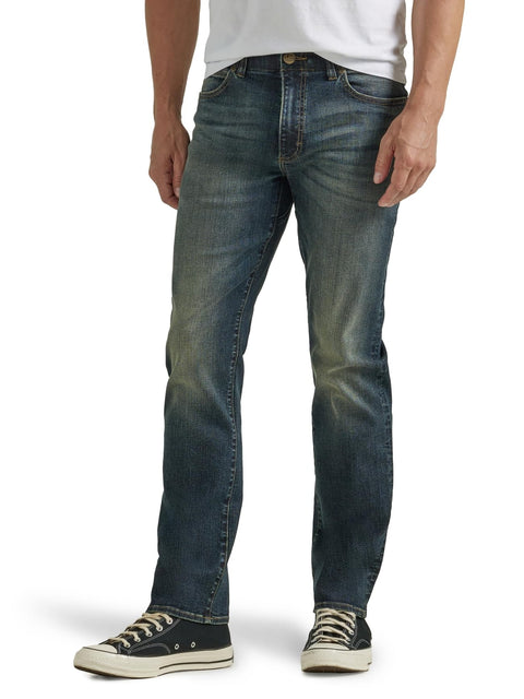 Lee Men's Extreme Motion Regular Straight Jean Maverick 36W x 32L