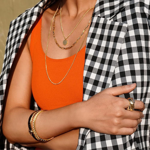 WISTIC Two-Tone Cross Chunky Bands Statement Rings for Women and Men Infinity Interlocked Rolling Criss Cross Rings Cocktail Enhancer Finger Adult Jewelry (two tone, 8) WISTIC