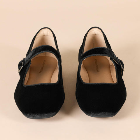 Amazon Essentials Women's Mary Jane Ballet Flat, Black Velvet, 8