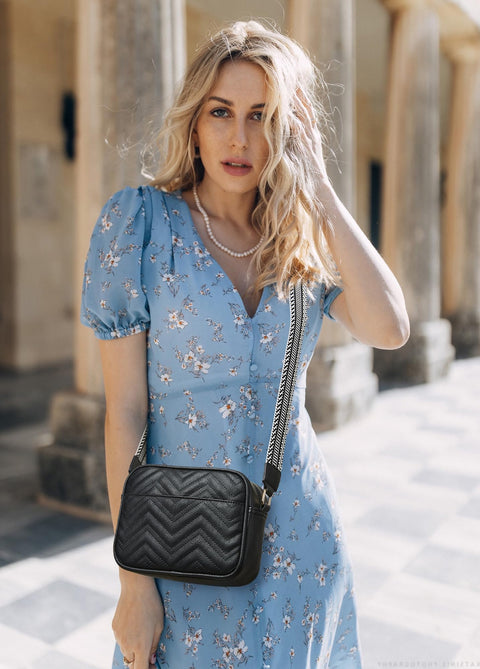 Shrrie Quilted Crossbody Bags for Women Trendy Crossbody Purse Small Crossbdy Bags for Women with Wide Strap Shrrie