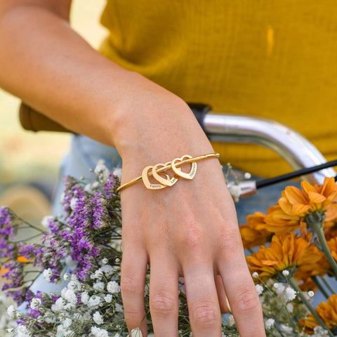 MyNameNecklace MYKA - Personalized Bracelet Bangle with Heart Pendants - Custom Made Multiple Pendant Jewelry Wife Women Christmas Gift (Gold Plated Sterling Silver) MyNameNecklace
