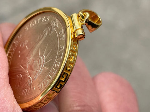 Geruibi 24-Karat Gold Wrapped in Silver $1 Border Screw Top Coin Border is suitable for 26.54mm diameter 2.06mm thickness, Coins Not Included