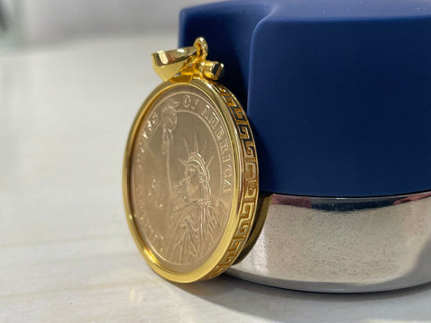 Geruibi 24-Karat Gold Wrapped in Silver $1 Border Screw Top Coin Border is suitable for 26.54mm diameter 2.06mm thickness, Coins Not Included