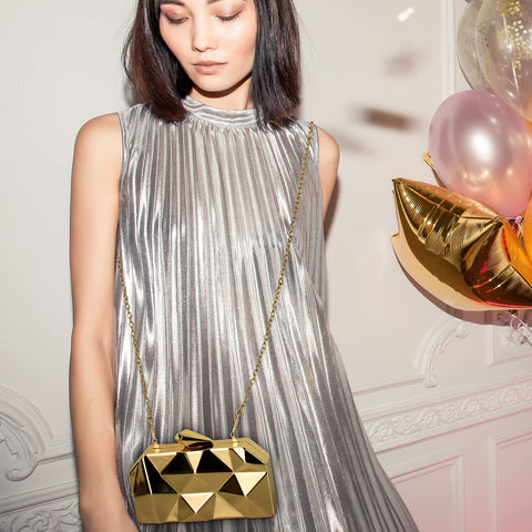 AmoVee Clutch with Chain Strap, Clutch Purses for Women Wedding，Evening Handbag for Party, Prom and Formal Occasion (Shiny Gold) AmoVee