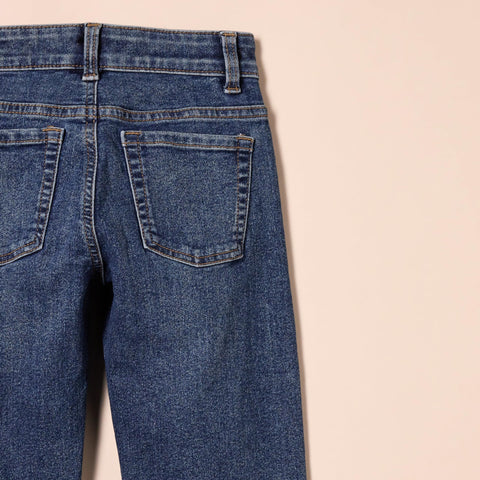 Amazon Essentials Boys' Regular Straight-Fit Jeans, Medium Wash, 14 Slim