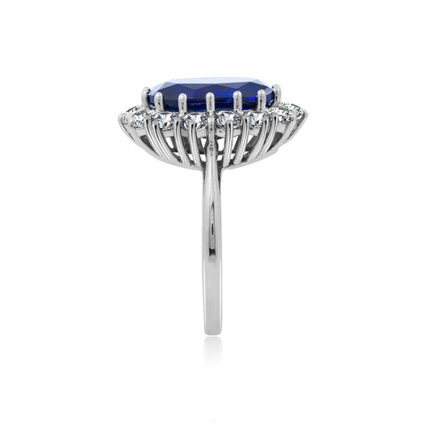 Amazon Collection Platinum-Plated Sterling Silver Celebrity "Kate" Ring made with Infinite Elements Cubic Zirconia Accents, Size 7 Amazon Essentials