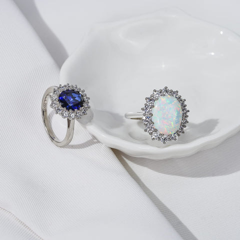 Amazon Collection Platinum-Plated Sterling Silver Celebrity "Kate" Ring made with Infinite Elements Cubic Zirconia Accents, Size 7 Amazon Essentials