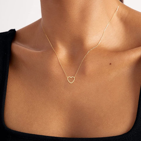 Tewiky Heart Necklace, Cute Necklaces for Teen Girls 14k Gold Plated Trendy Open Heart Choker Necklaces Aesthetic Dainty Gold Necklace Simple Gold Jewelry for Women Girls Gifts Tewiky