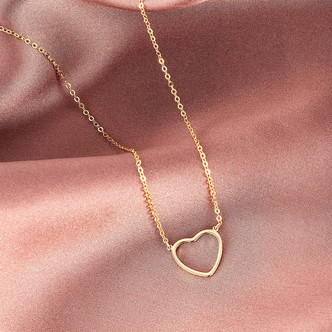 Tewiky Heart Necklace, Cute Necklaces for Teen Girls 14k Gold Plated Trendy Open Heart Choker Necklaces Aesthetic Dainty Gold Necklace Simple Gold Jewelry for Women Girls Gifts Tewiky